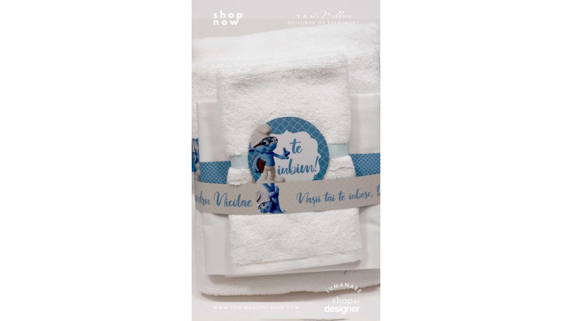 Trusou botez cu strumfii si broderie personalizata in nuante de crem si albastru Bebe Strumf 1